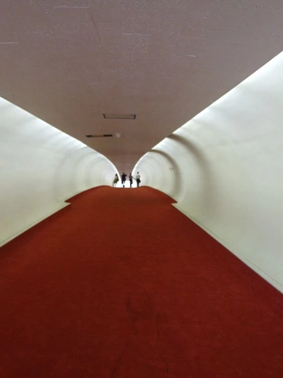 copie-de-eero-saarinen-s-twa-flight-center-jfk-airport